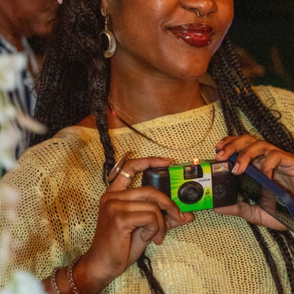 Meet your Posher, Sagine